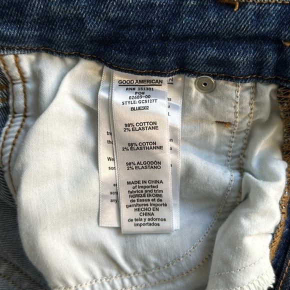Good American Good Curve Raw Hem Jeans - size 27 - Picture 3 of 3